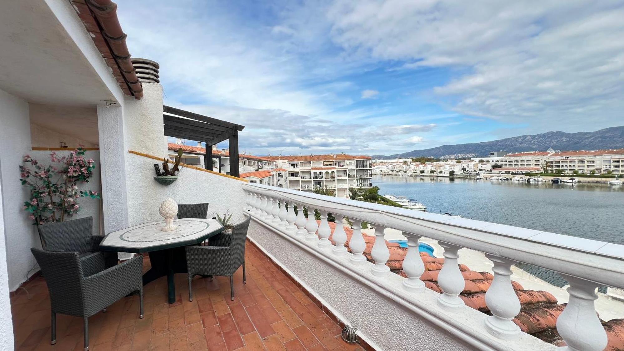 Apartamento Gran Lago Con Vistas Al Canal Empuriabrava Bagian luar foto