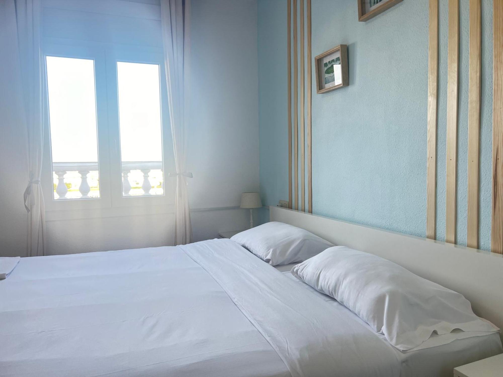 Apartamento Gran Lago Con Vistas Al Canal Empuriabrava Bagian luar foto